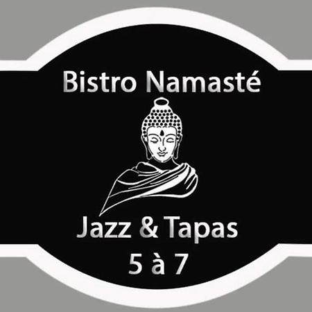 Auberge Et Bistro Namaste Lachute Luaran gambar