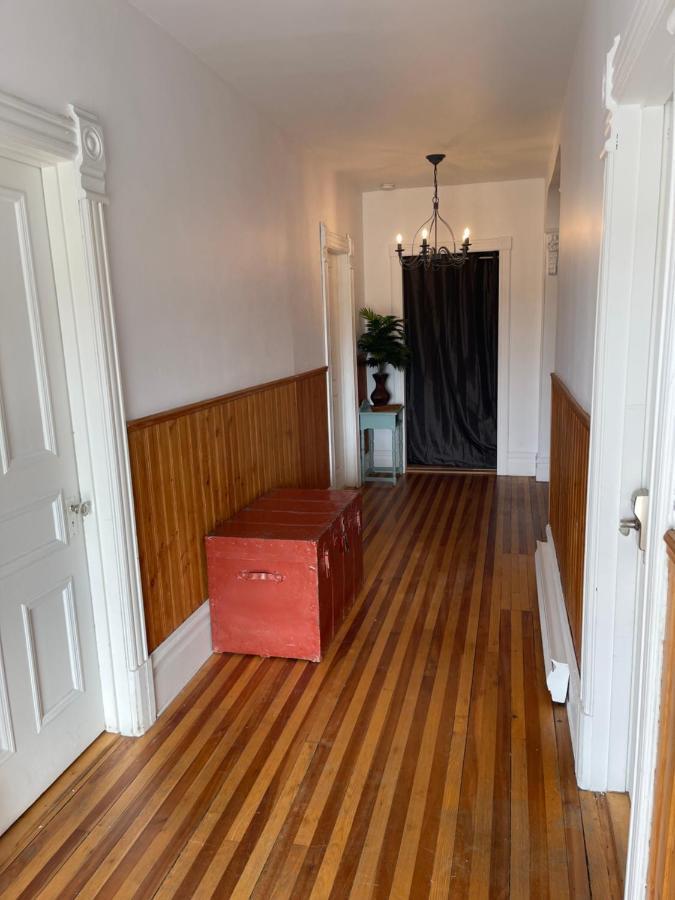 Auberge Et Bistro Namaste Lachute Luaran gambar